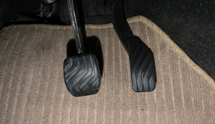 2021 Renault Kiger RXT (O) AMT, Petrol, Automatic, 49,934 km, Pedals