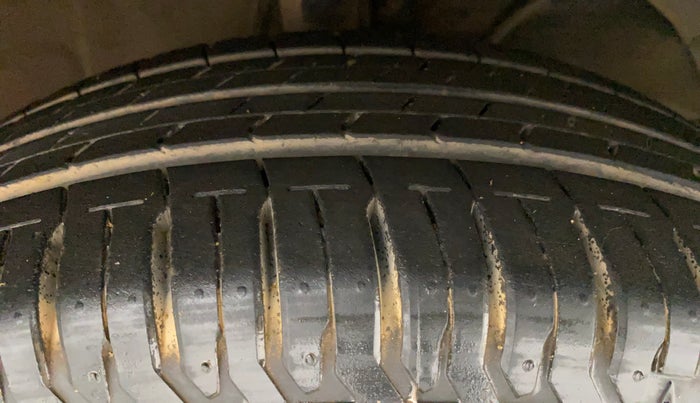 2021 Maruti XL6 ZETA MT, Petrol, Manual, 13,917 km, Right Front Tyre Tread