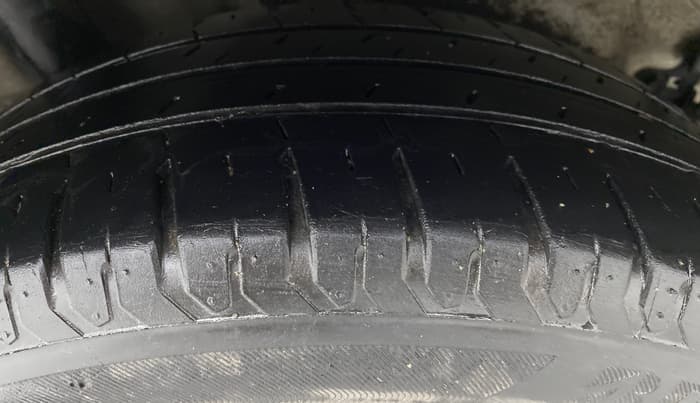 2019 Hyundai Verna 1.6 SX VTVT, Petrol, Manual, 25,369 km, Right Rear Tyre Tread