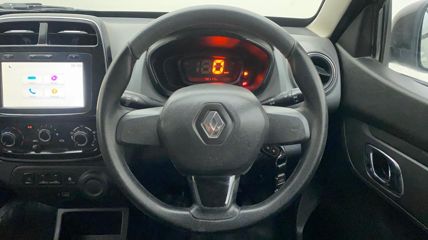 2019 Renault Kwid RXT 1.0 (O), Petrol, Manual, 73,117 km, Steering Wheel Close Up