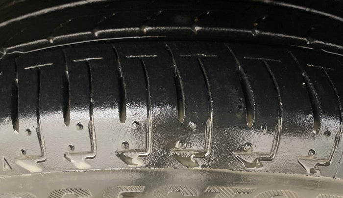 2020 Maruti IGNIS ALPHA 1.2 AMT, Petrol, Automatic, 14,349 km, Right Front Tyre Tread