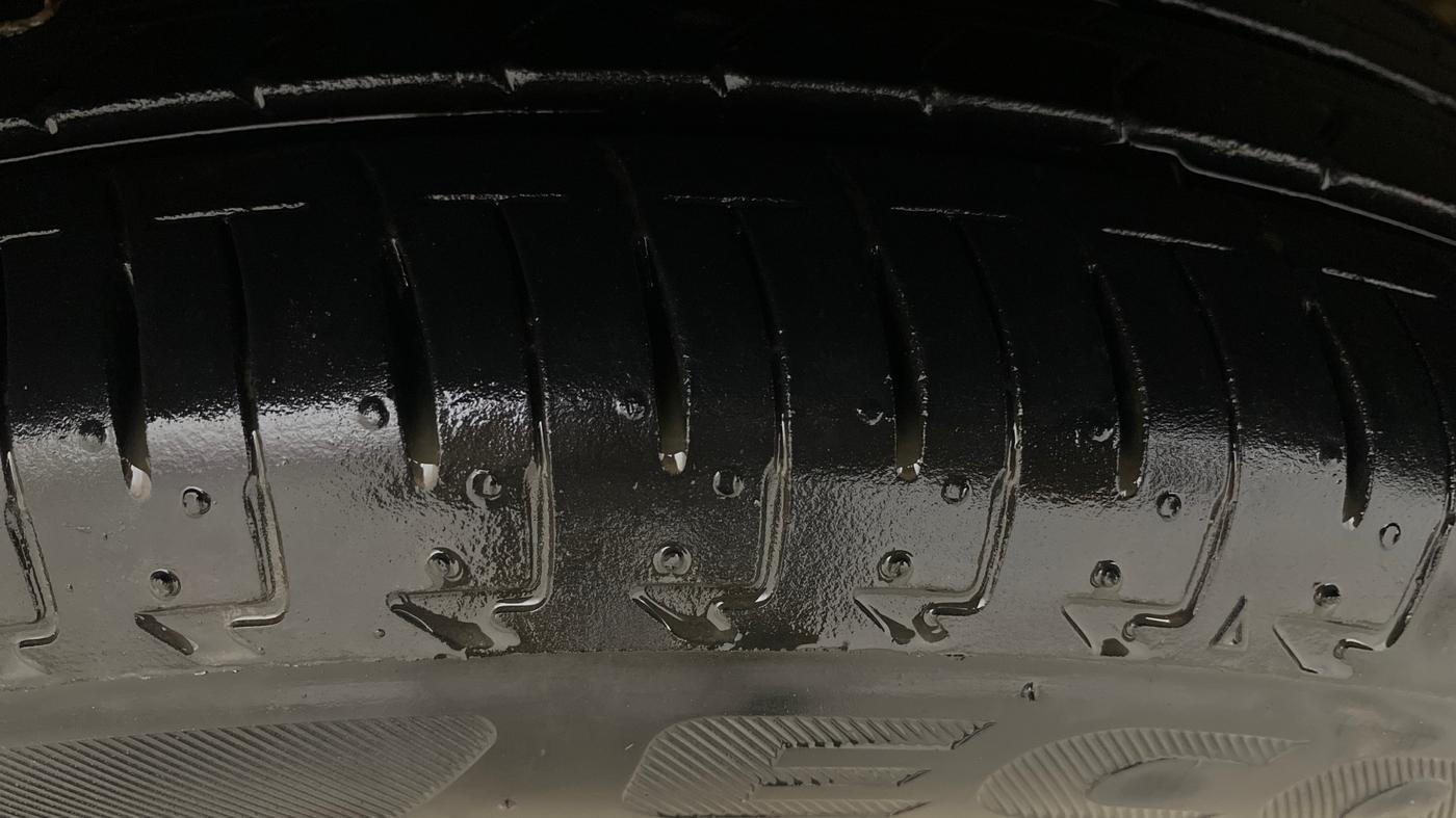 2020 Maruti IGNIS ALPHA 1.2 AMT, Petrol, Automatic, 14,349 km, Left Front Tyre Tread