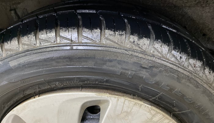 2014 Maruti Celerio VXI, Petrol, Manual, 53,520 km, Right Rear Tyre Tread