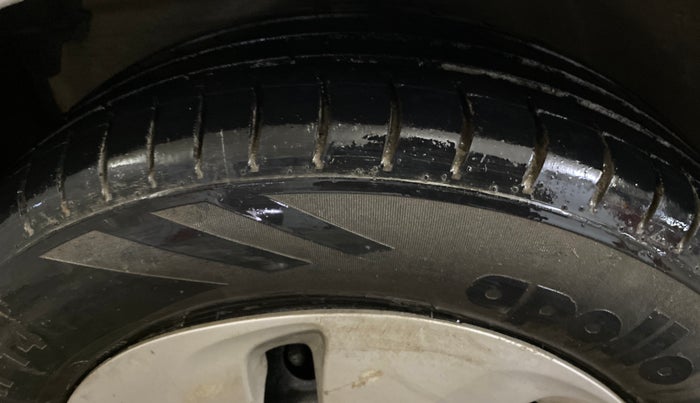 2014 Maruti Celerio VXI, Petrol, Manual, 53,520 km, Left Front Tyre Tread