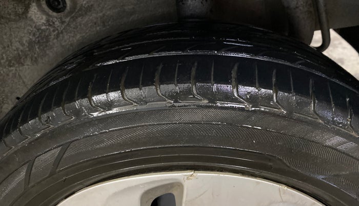 2014 Maruti Celerio VXI, Petrol, Manual, 53,520 km, Left Rear Tyre Tread