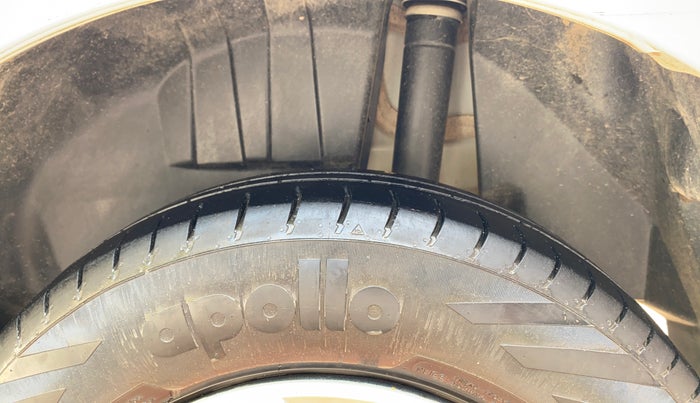 2023 Maruti Dzire LXI, Petrol, Manual, 42,448 km, Left Rear Tyre Tread