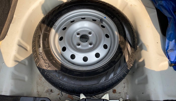 2023 Maruti Dzire LXI, Petrol, Manual, 42,448 km, Spare Tyre