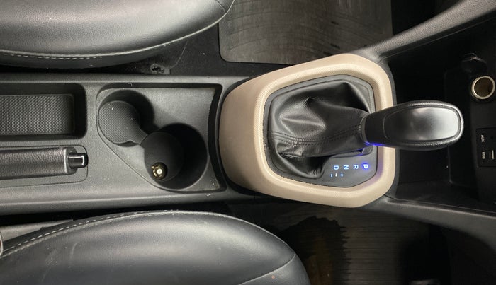 2019 Hyundai Grand i10 MAGNA AT 1.2 KAPPA VTVT, Petrol, Automatic, 38,753 km, Gear Lever