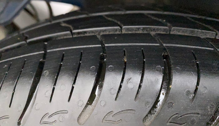 2021 Renault TRIBER RXZ AMT, Petrol, Automatic, 9,003 km, Left Rear Tyre Tread