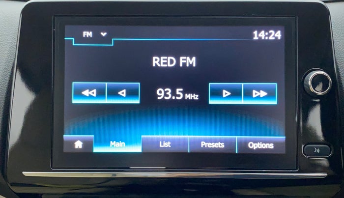 2021 Renault TRIBER RXZ AMT, Petrol, Automatic, 9,003 km, Infotainment System