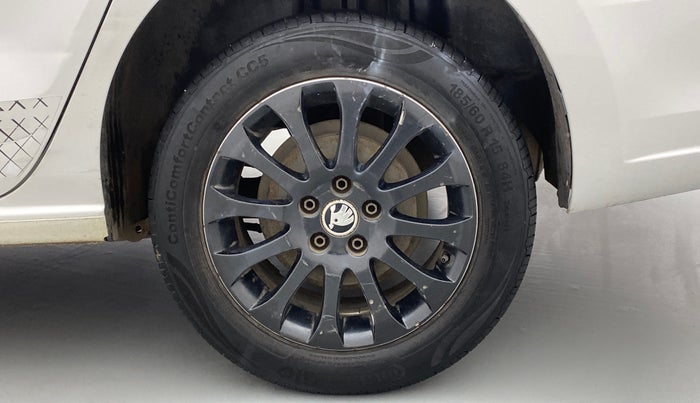 2015 Skoda Rapid 1.5 TDI MT ELEGANCE BLACK PACKAGE, Diesel, Manual, 96,348 km, Left Rear Wheel