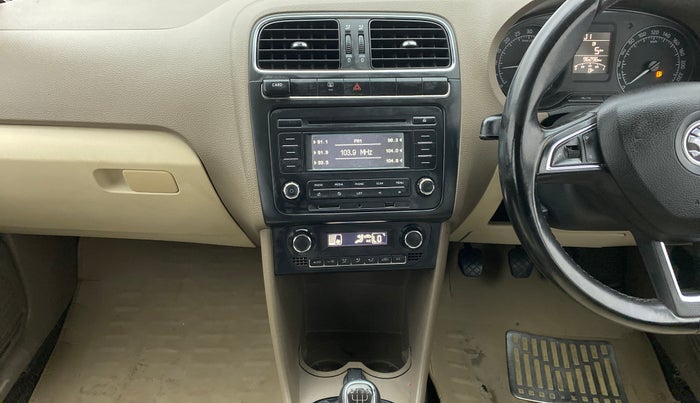2015 Skoda Rapid 1.5 TDI MT ELEGANCE BLACK PACKAGE, Diesel, Manual, 96,348 km, Air Conditioner