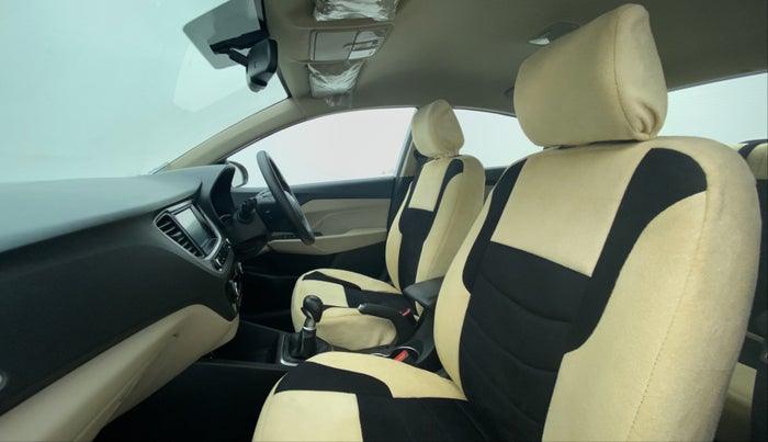 2018 Hyundai Verna 1.6 CRDI SX, Diesel, Manual, 13,788 km, Right Side Front Door Cabin View