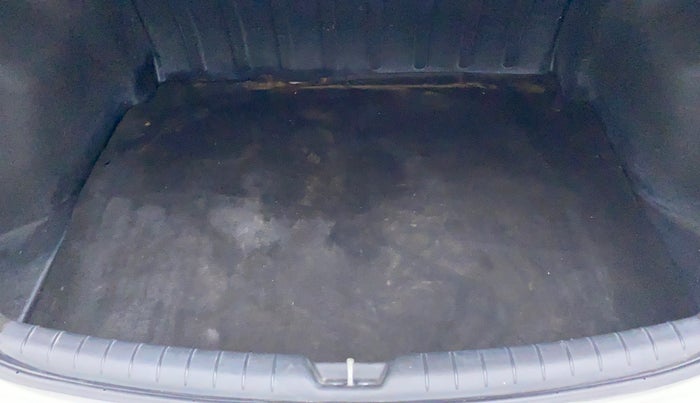 2018 Hyundai Verna 1.6 CRDI SX, Diesel, Manual, 13,788 km, Boot Inside View