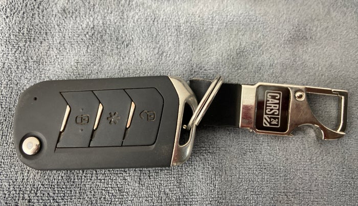 2019 Mahindra Scorpio S9, Diesel, Manual, 13,629 km, Key Close Up