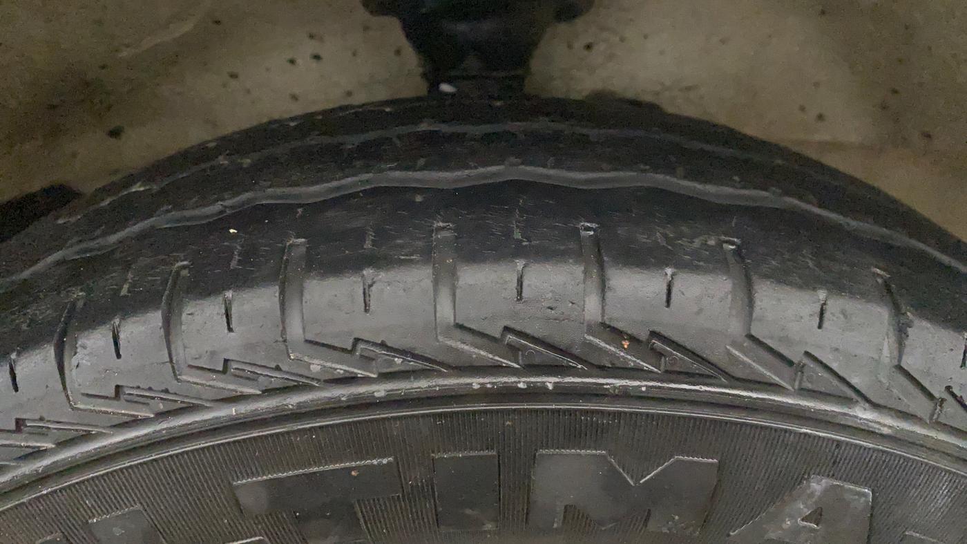 2022 Maruti Eeco 7 STR, Petrol, Manual, 44,711 km, Right Front Tyre Tread
