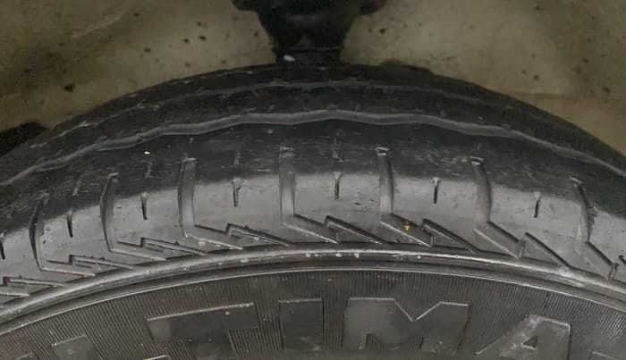 2022 Maruti Eeco 7 STR, Petrol, Manual, 44,689 km, Right Front Tyre Tread