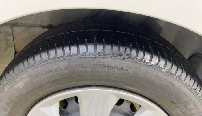 2015 Honda Mobilio 1.5L I-VTEC S, Petrol, Manual, 27,201 km, Left Rear Tyre Tread