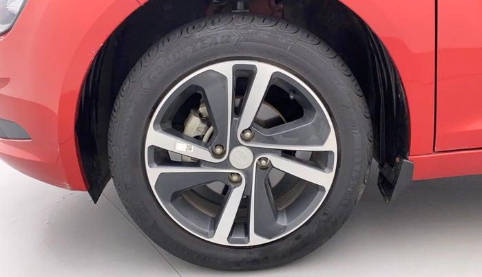 2022 Tata ALTROZ XZA PLUS, Petrol, Automatic, 5,022 km, Left Front Wheel