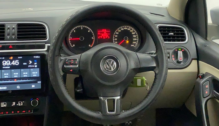 2013 Volkswagen Polo HIGHLINE DIESEL, Diesel, Manual, 81,303 km, Steering Wheel Close Up