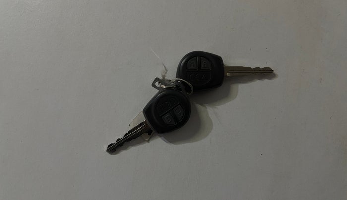 2016 Maruti Baleno ALPHA PETROL 1.2, Petrol, Manual, 94,575 km, Key Close Up