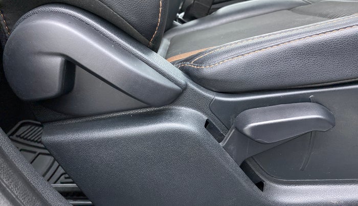 2021 Ford Ecosport TITANIUM 1.5 SPORTS(SUNROOF) PETROL, Petrol, Manual, 57,250 km, Driver Side Adjustment Panel