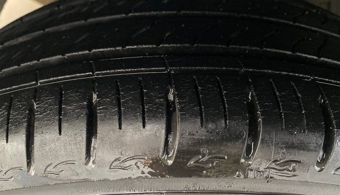 2022 Hyundai GRAND I10 NIOS ASTA AMT 1.2 KAPPA VTVT, Petrol, Automatic, 16,256 km, Left Front Tyre Tread