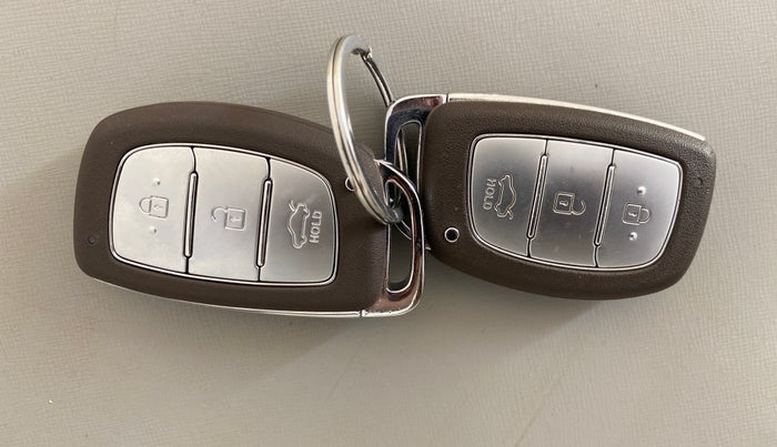 2022 Hyundai GRAND I10 NIOS ASTA AMT 1.2 KAPPA VTVT, Petrol, Automatic, 16,256 km, Key Close Up