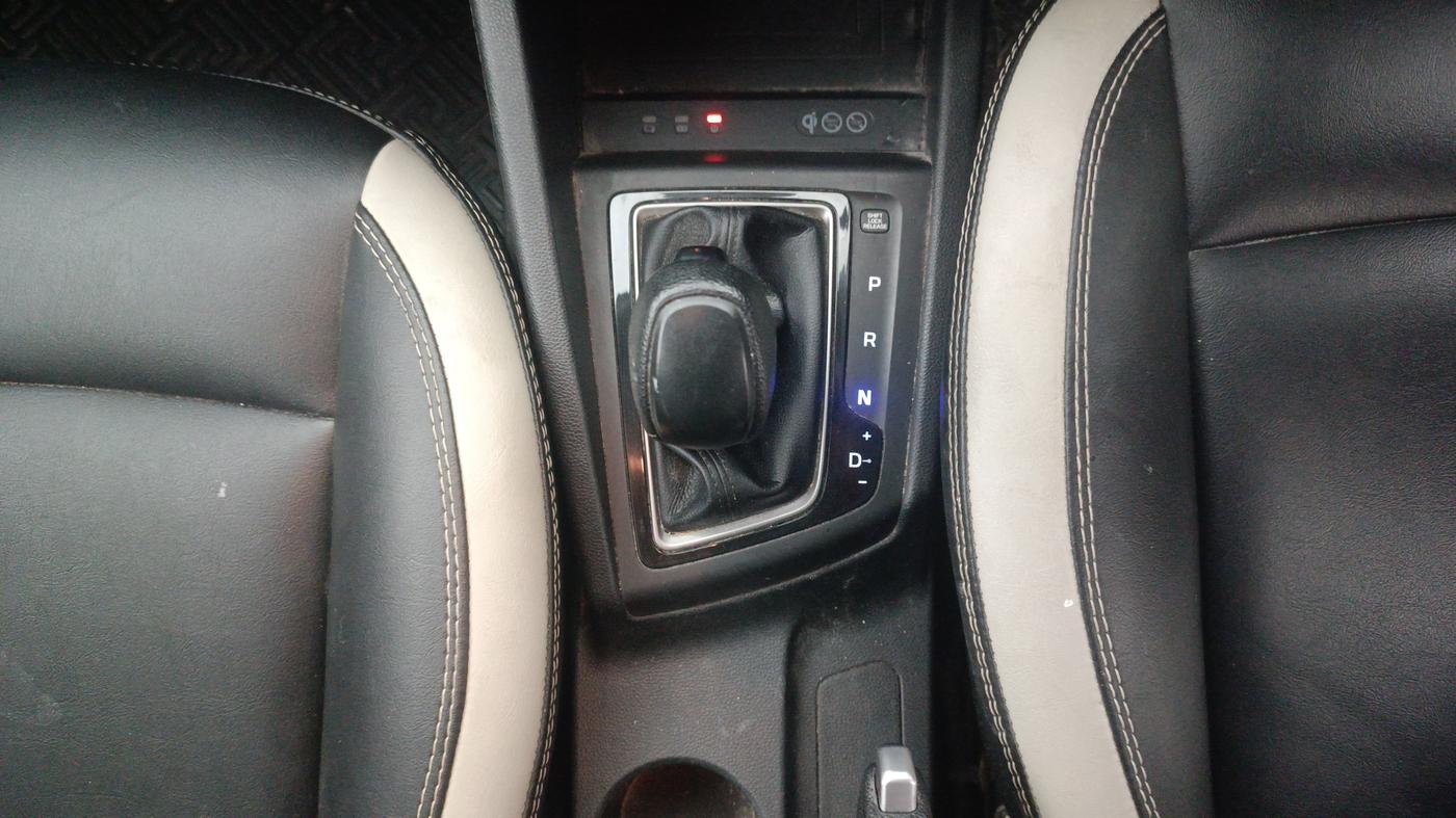 2019 Hyundai Elite i20 SPORTZ PLUS  1.2 CVT, Petrol, Automatic, 57,497 km, Gear Lever