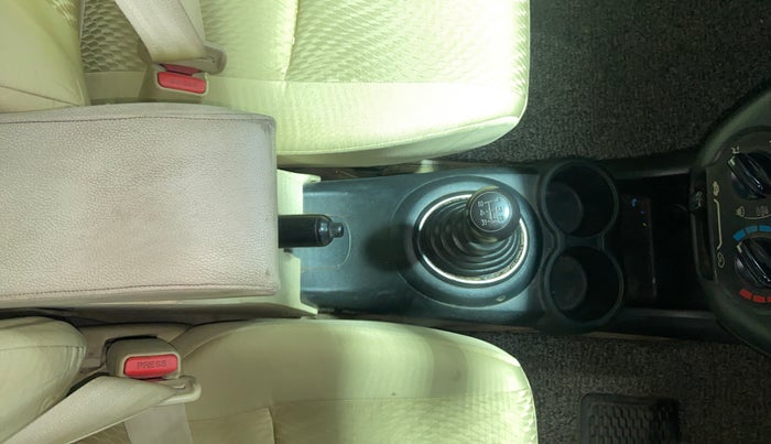 2015 Honda Amaze 1.5L I-DTEC E, Diesel, Manual, 84,355 km, Gear Lever