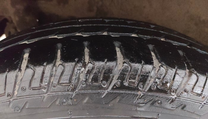 2018 Maruti Wagon R 1.0 LXI CNG, CNG, Manual, 75,923 km, Right Rear Tyre Tread