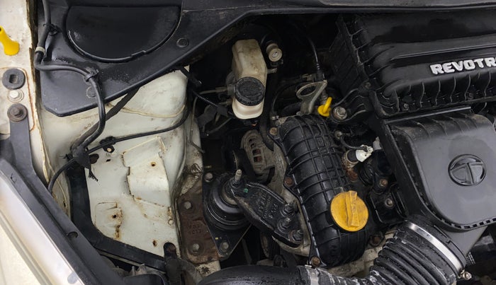 2017 Tata Tiago XM PETROL, Petrol, Manual, 41,896 km, Engine View - Right