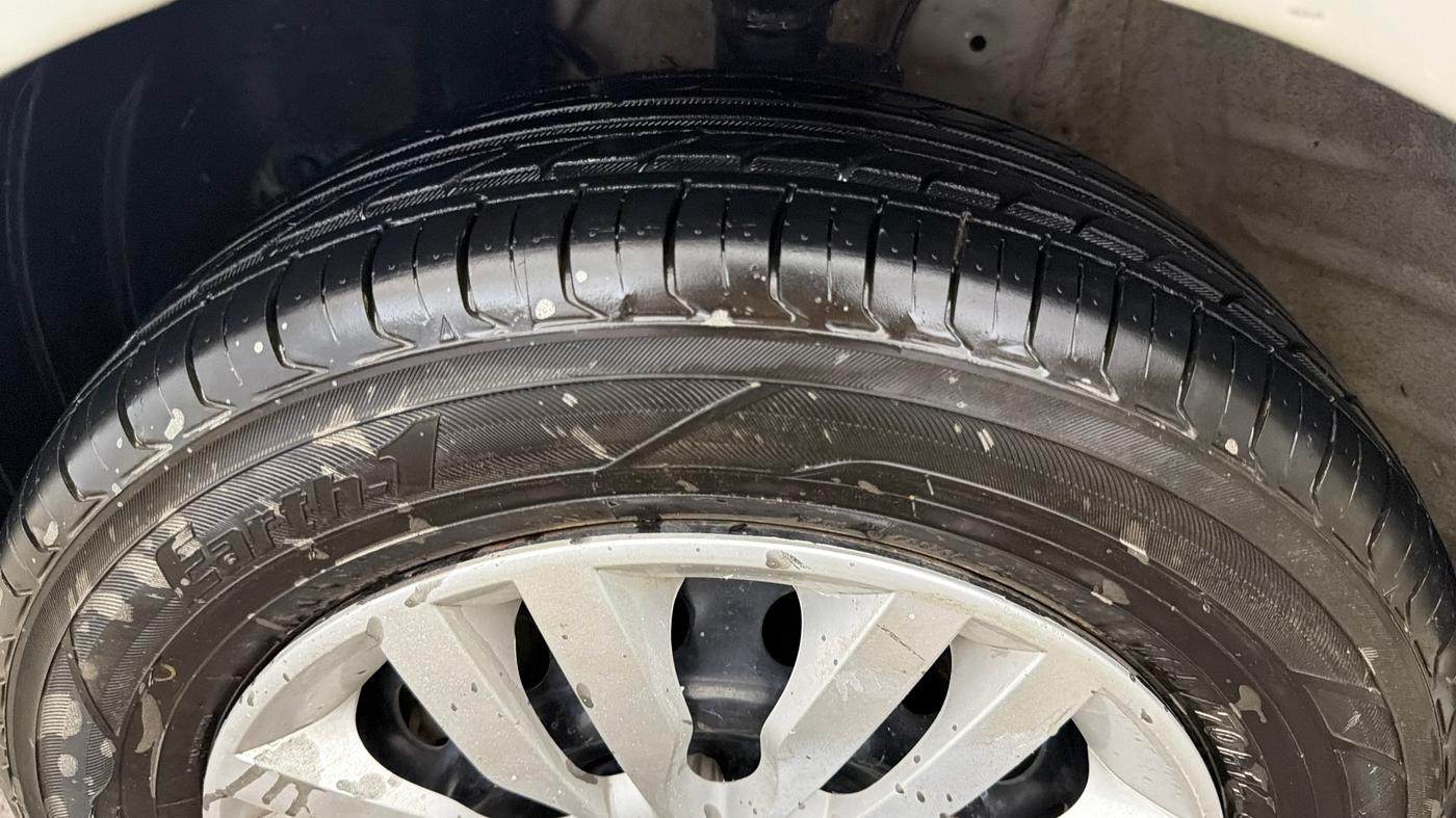 2020 Maruti New Wagon-R VXI 1.0, Petrol, Manual, 38,209 km, Left Front Tyre Tread