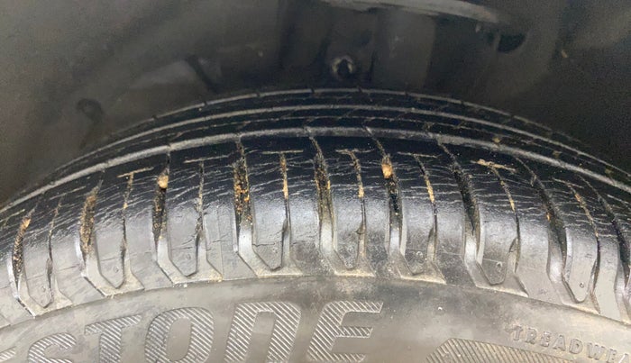 2018 Maruti Dzire ZXI PLUS AMT, Petrol, Automatic, 15,777 km, Left Front Tyre Tread
