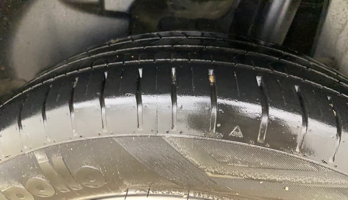 2022 Maruti Swift ZXI PLUS, Petrol, Manual, 79,406 km, Left Rear Tyre Tread