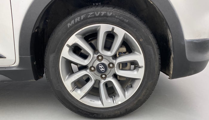 2015 Hyundai i20 Active 1.2 S, CNG, Manual, 45,382 km, Right Front Wheel