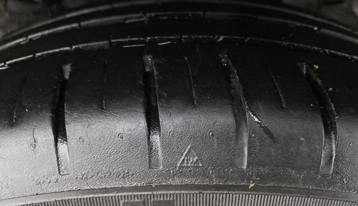 2015 Hyundai i20 Active 1.2 S, CNG, Manual, 45,382 km, Left Rear Tyre Tread