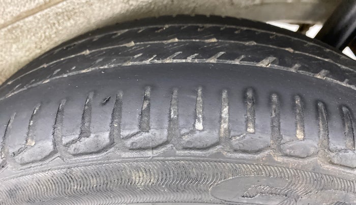2017 Maruti Wagon R 1.0 VXI OPT, Petrol, Manual, Left Rear Tyre Tread
