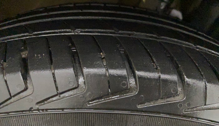 2019 Maruti New Wagon-R LXI CNG (O) 1.0, CNG, Manual, 77,967 km, Right Rear Tyre Tread