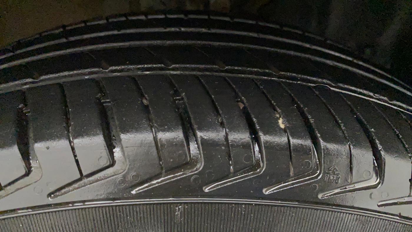 2019 Maruti New Wagon-R LXI CNG (O) 1.0, CNG, Manual, 77,967 km, Right Front Tyre Tread