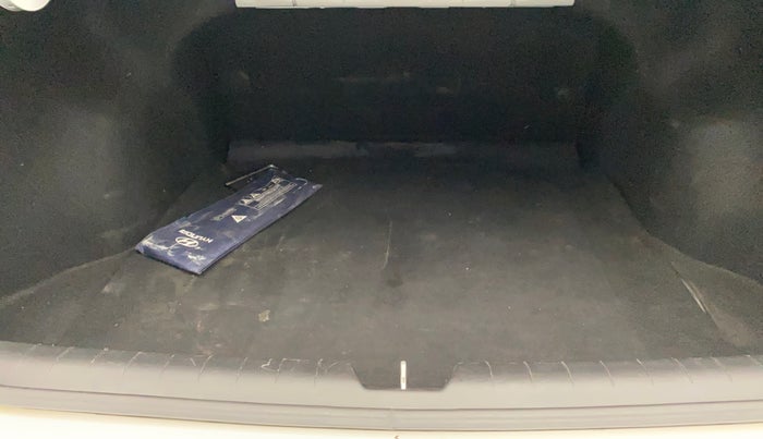 2023 Hyundai Verna 1.5 TURBO GDI MT SX, Petrol, Manual, 24,812 km, Boot Inside