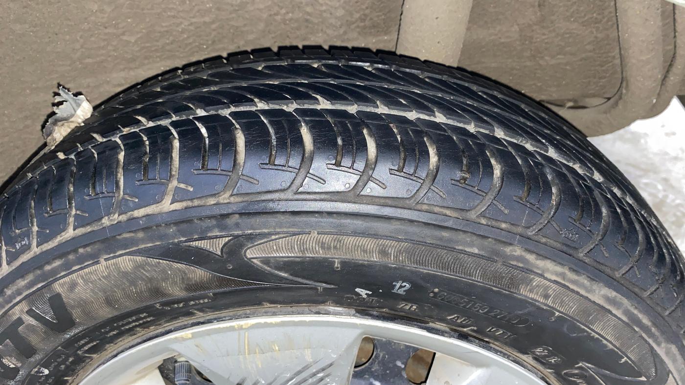 2019 Maruti New Wagon-R VXI 1.2 AMT, Petrol, Automatic, 15,885 km, Left Rear Tyre Tread