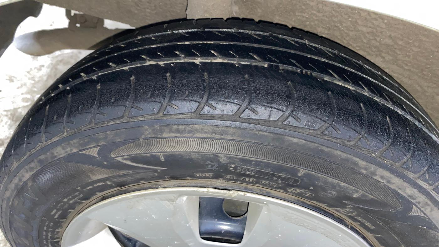 2019 Maruti New Wagon-R VXI 1.2 AMT, Petrol, Automatic, 15,885 km, Right Rear Tyre Tread