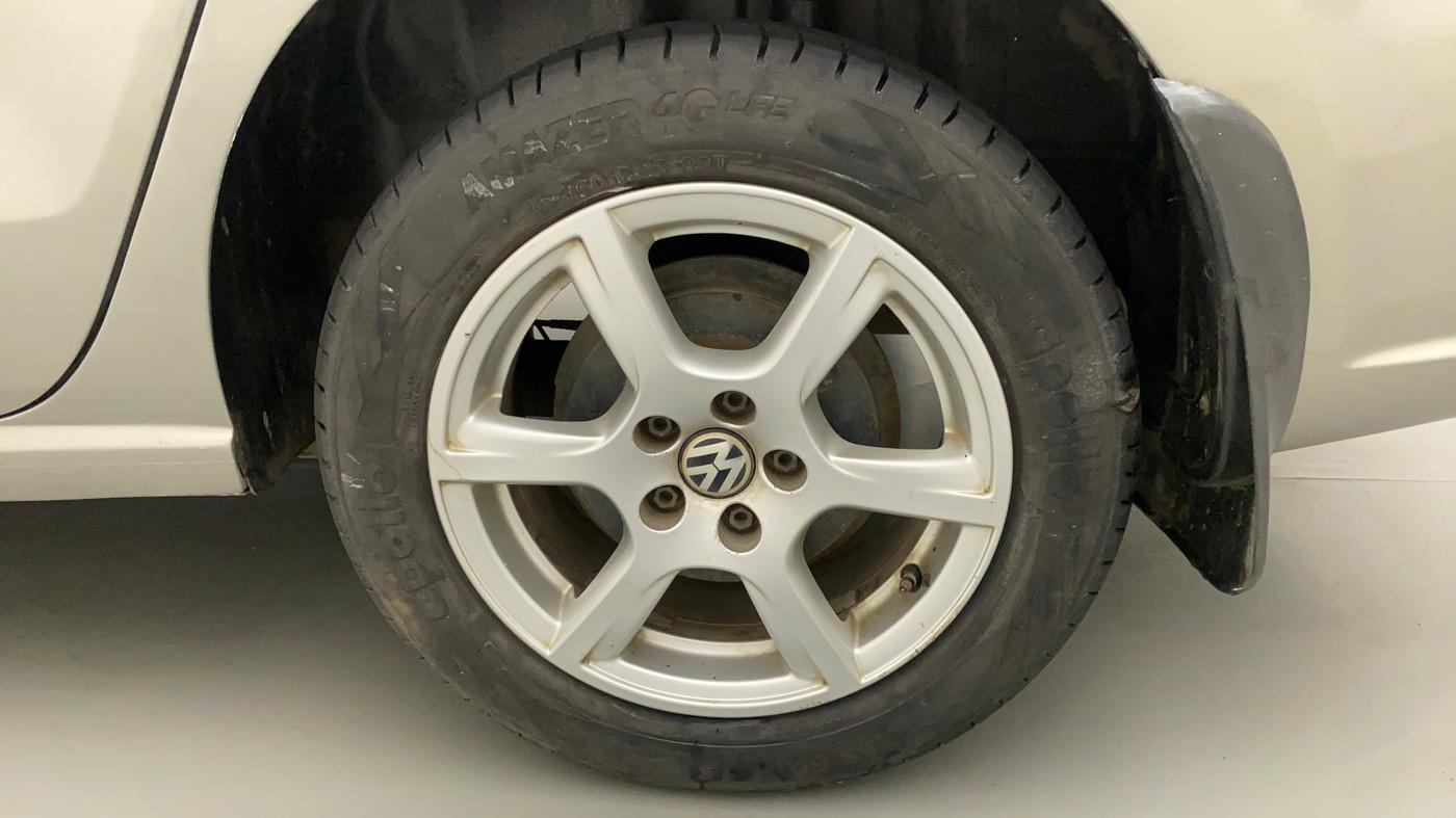 2013 Volkswagen Vento HIGHLINE DIESEL 1.6, Diesel, Manual, 95,103 km, Left Rear Wheel