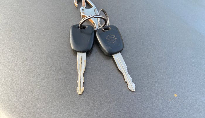 2014 Maruti Wagon R 1.0 LXI CNG, CNG, Manual, 70,329 km, Key Close Up