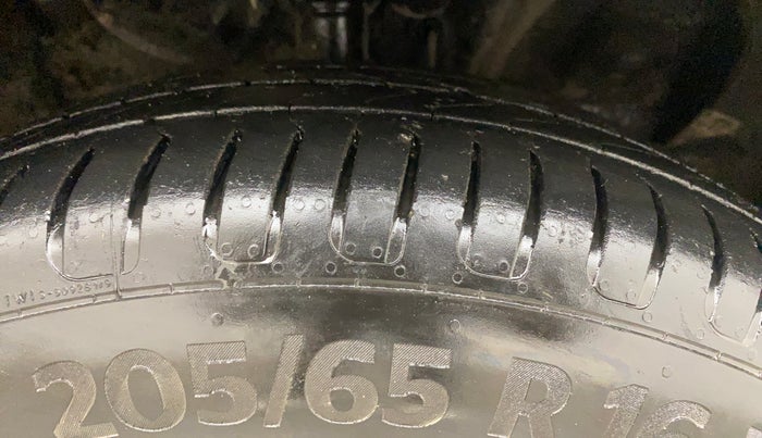 2019 KIA SELTOS HTK PLUS 1.5 DIESEL, Diesel, Manual, 83,843 km, Right Front Tyre Tread