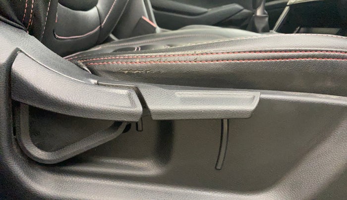 2019 KIA SELTOS HTK PLUS 1.5 DIESEL, Diesel, Manual, 83,843 km, Driver Side Adjustment Panel