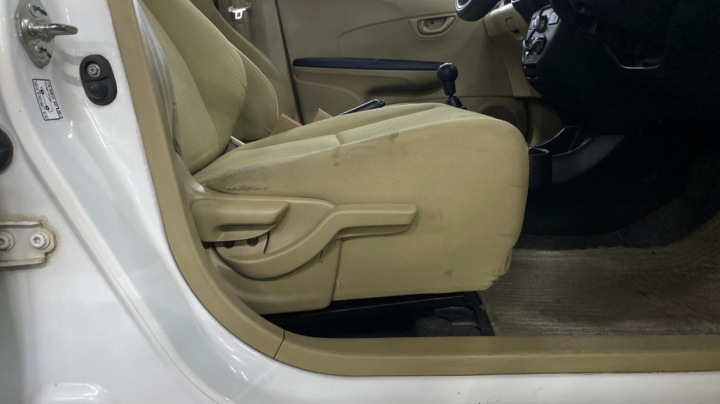 2015 Honda Brio S MT, Petrol, Manual, 56,459 km, Driver Side Adjustment Panel