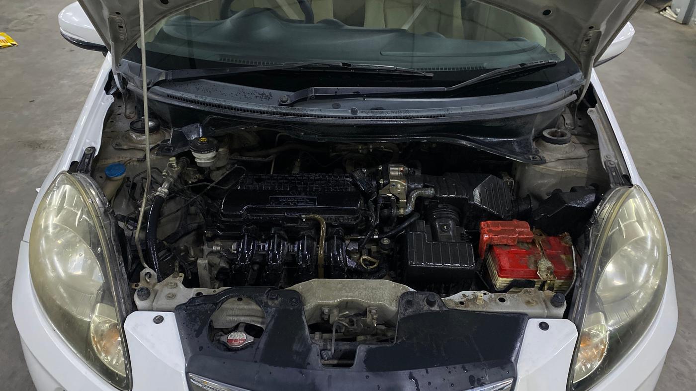 2015 Honda Brio S MT, Petrol, Manual, 56,459 km, Engine View