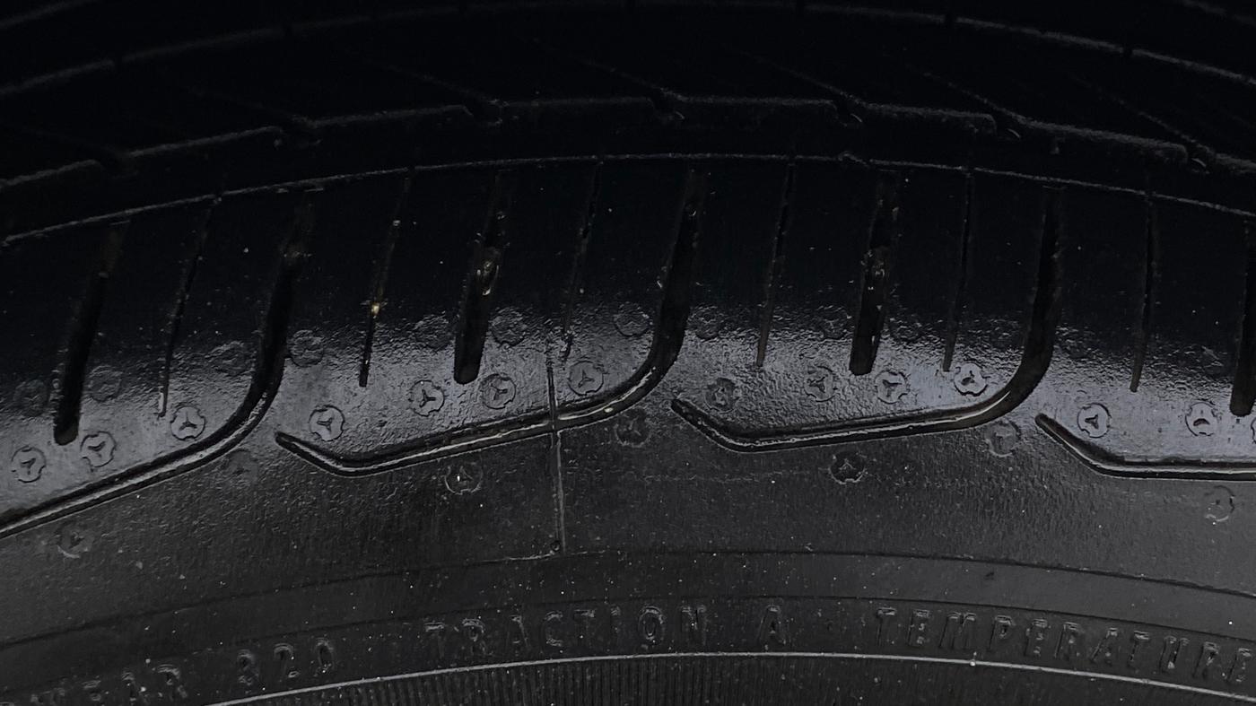 2017 Volkswagen Polo GT TSI AT, Petrol, Automatic, 95,904 km, Left Front Tyre Tread